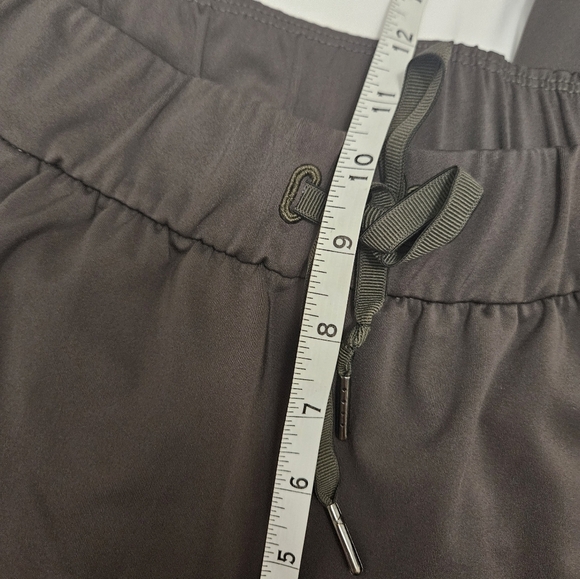 Sunzel Dark Green Joggers With Pockets! - Picture 5 of 6